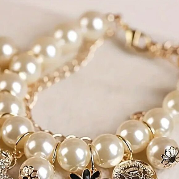 Horse Flowers Charm Dangle and Pearl Chain Bracelet - Picture 4 of 4